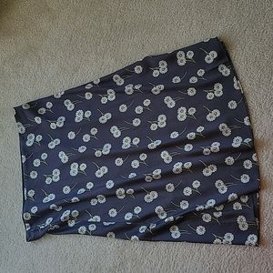 Loft cute flower print skirt in XXL